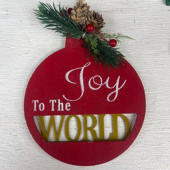 Holiday Style Christmas Wooden Ornament 6 Pc Set Santa Snowflake New - Picture 2 of 9